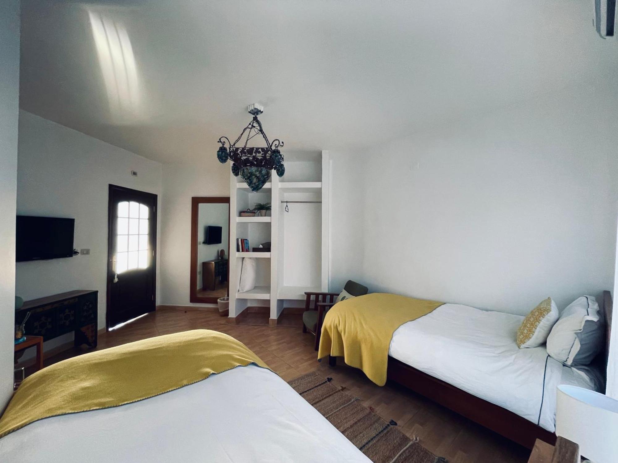 The Precious Guesthouse Sweimeh Buitenkant foto