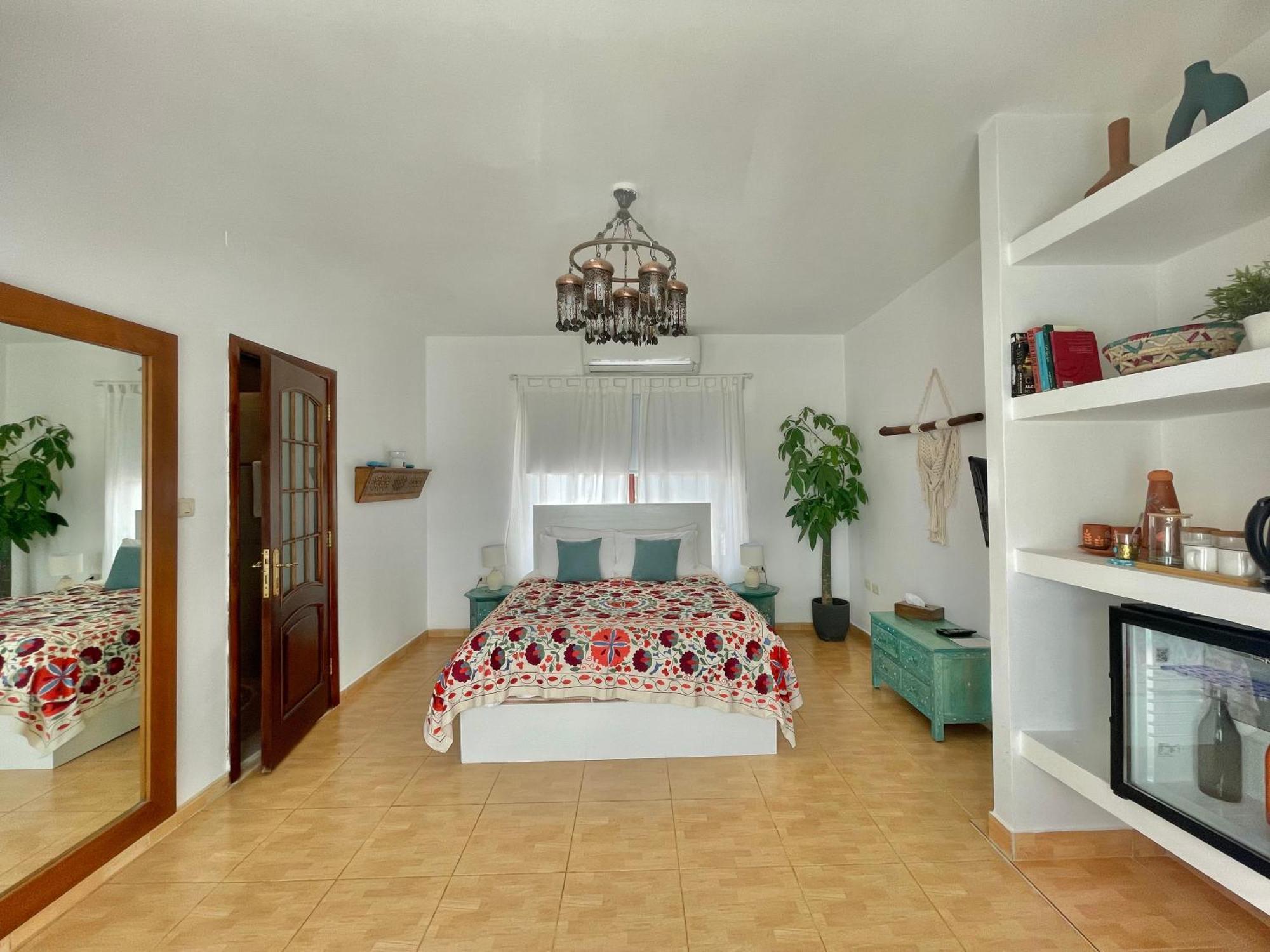 The Precious Guesthouse Sweimeh Buitenkant foto
